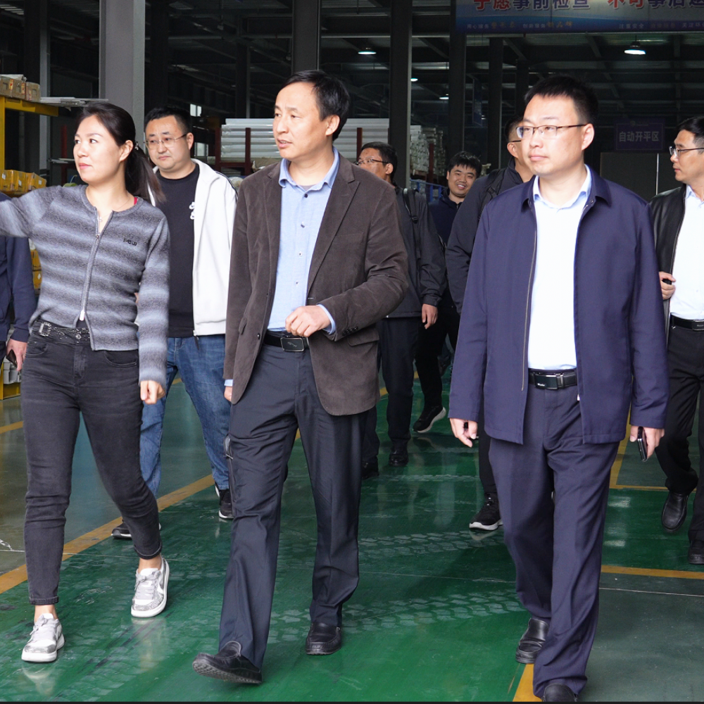 齊魯工業(yè)大學(xué)調(diào)研組到荷凈集團實地調(diào)研企業(yè)專利許可應(yīng)用情況