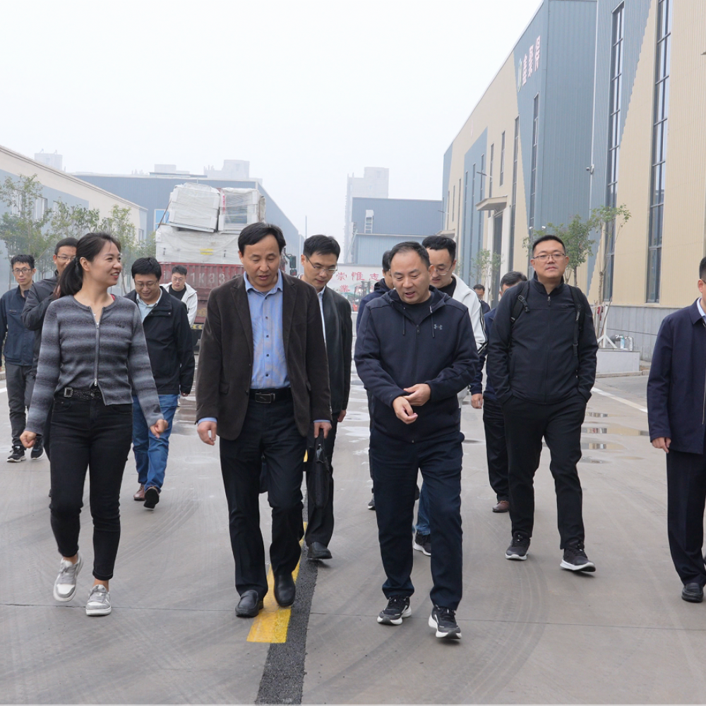 齊魯工業(yè)大學(xué)調(diào)研組到荷凈集團實地調(diào)研企業(yè)專利許可應(yīng)用情況