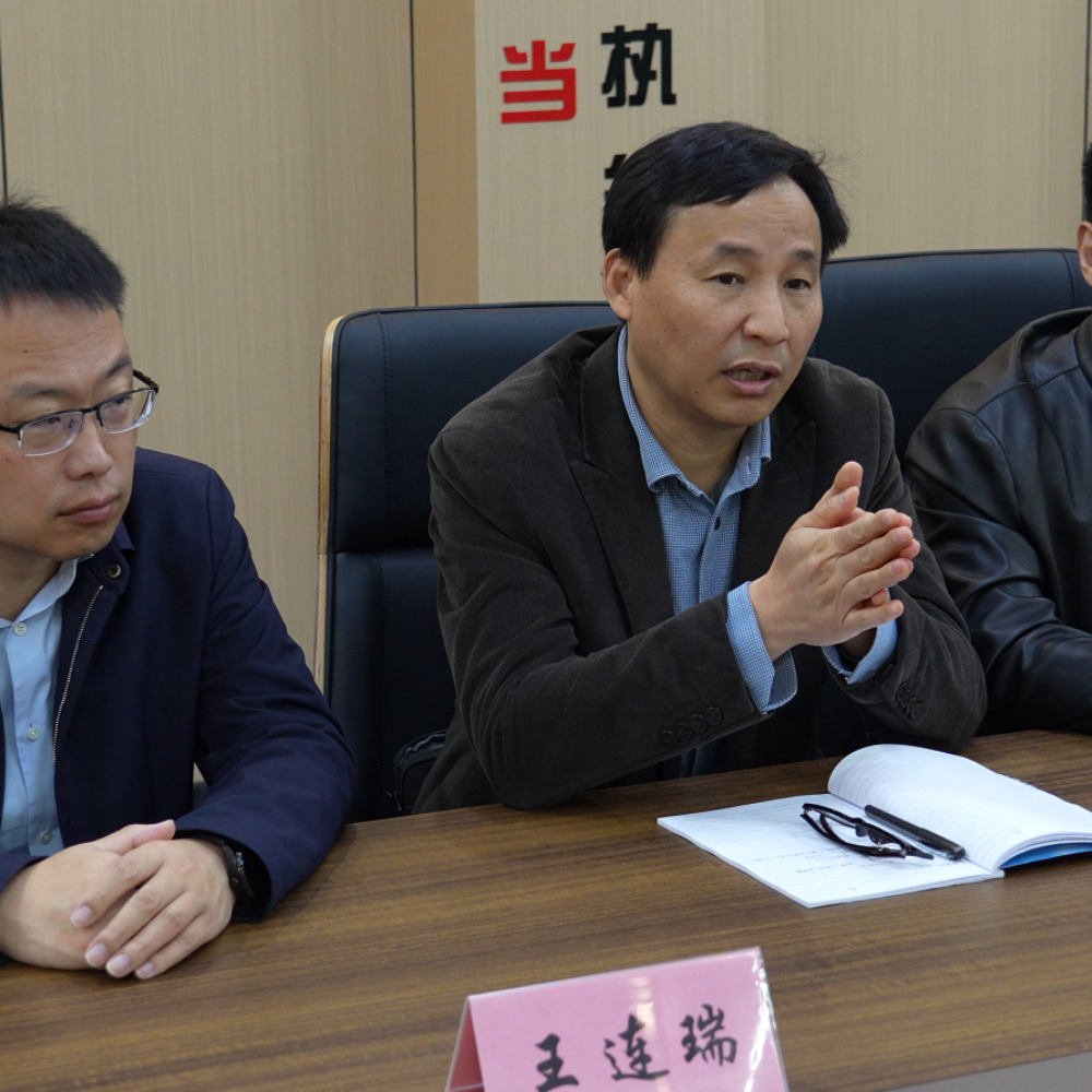 齊魯工業(yè)大學(xué)調(diào)研組到荷凈集團實地調(diào)研企業(yè)專利許可應(yīng)用情況